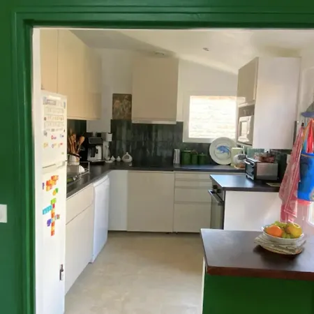 Charming House With Garden In
