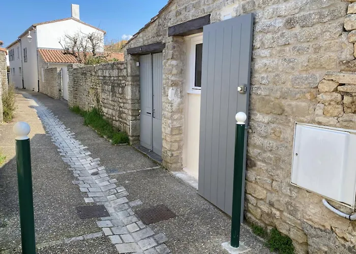 Charming House With Garden In Casa vacanze *