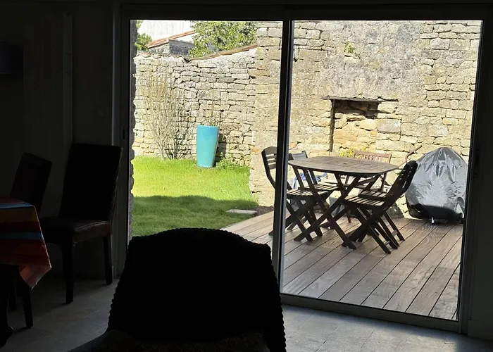 Charming House With Garden In Holiday home Ars-en-Re